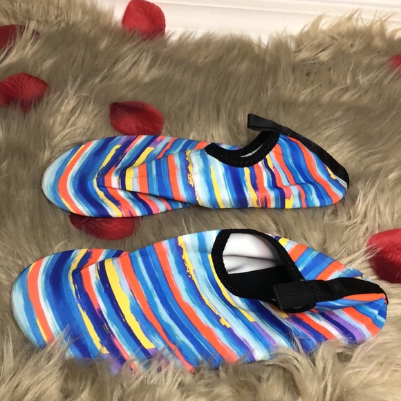 NWT Unisex Quick Drying Shoes - Picture 4 of 4